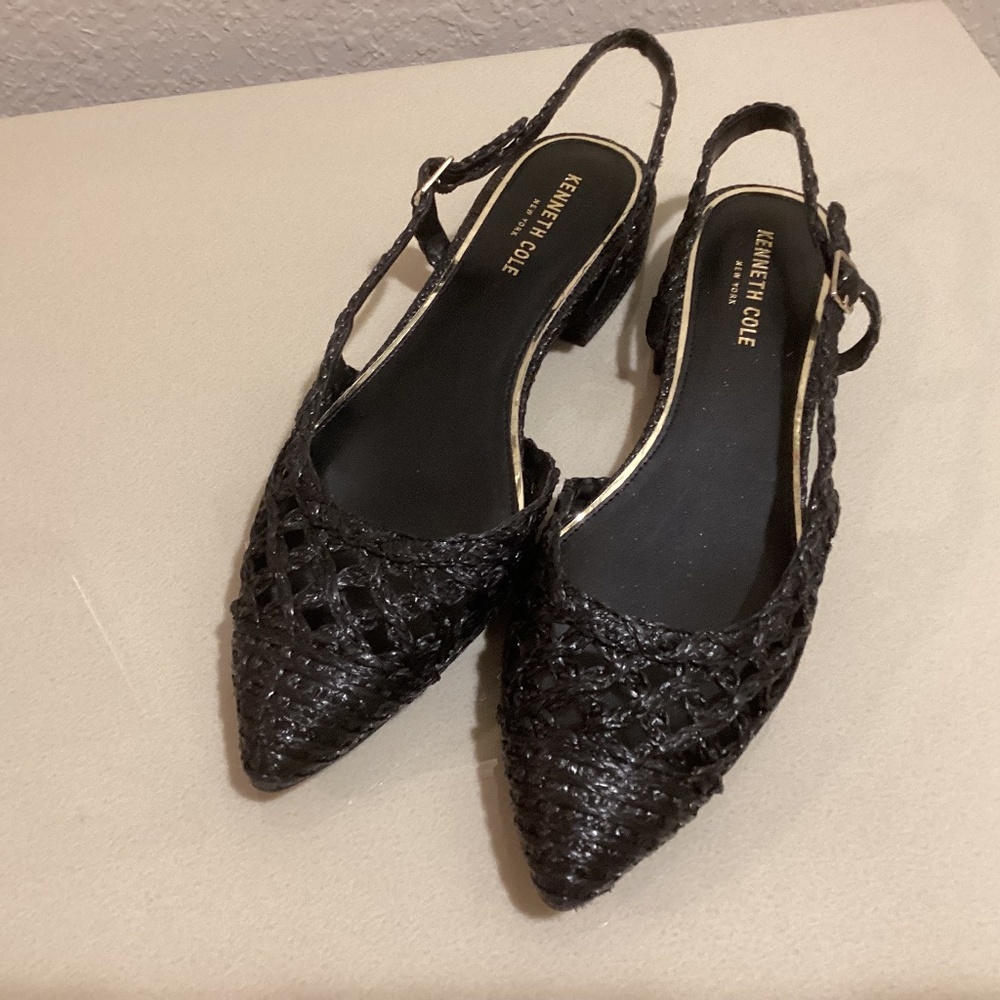 Kenneth Cole Women’s Cayla Crochet Pointed Toe Slingback Flats